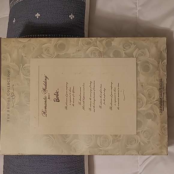 Collector Edition 2001 Romantic Wedding Barbie. NIB Vintage - Picture 5 of 8